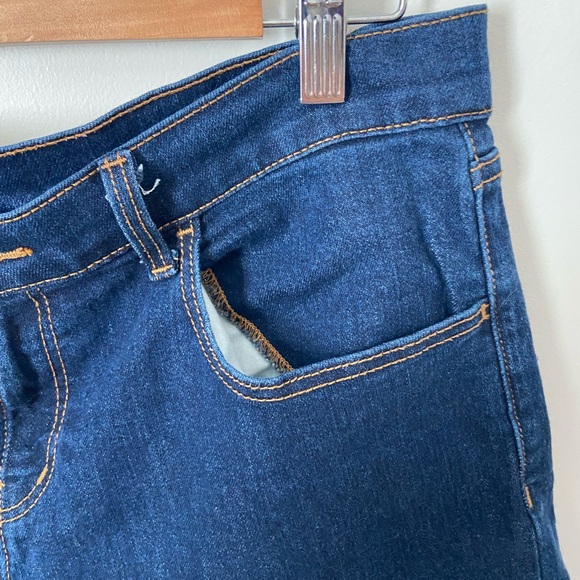 SOLD - Picture 5 of 8